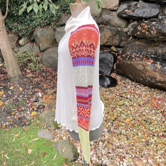 FREE PEOPLE LONG SLEEVE MULTI COLORED SLEEVE TOP/ SWEATER -L-🌈 - Picture 2 of 6